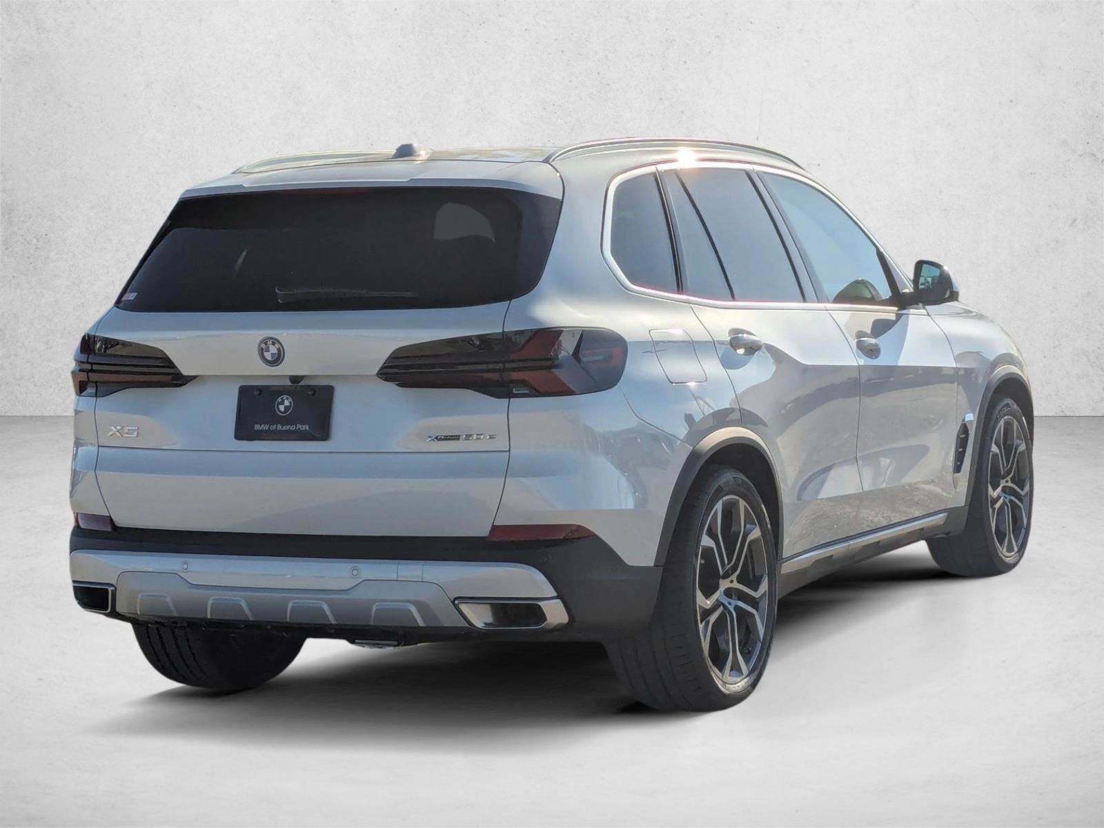 New 2026 BMW X5 xDrive50e w/ Executive Package AWD/4WD video 2