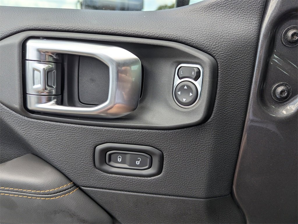 New 2025 Jeep Gladiator Sport image 18