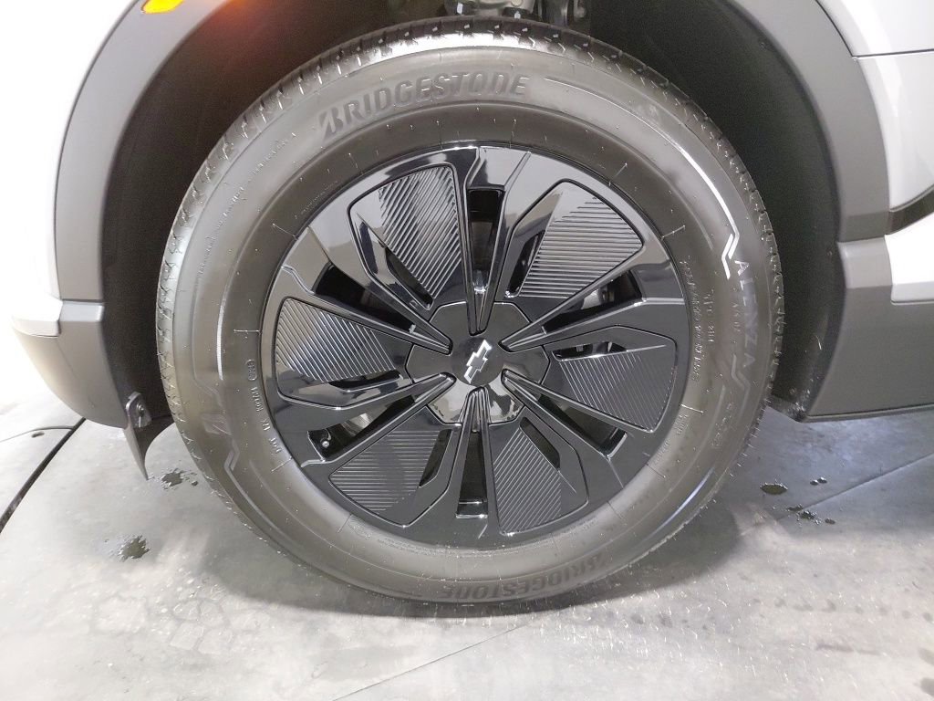 New 2026 Chevrolet Blazer EV LT image 32