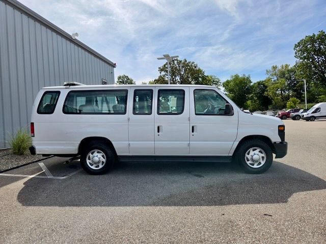 Used 2014 Ford E-350 and Econoline 350 XL w/ Power Windows & Locks Group RWD image 7