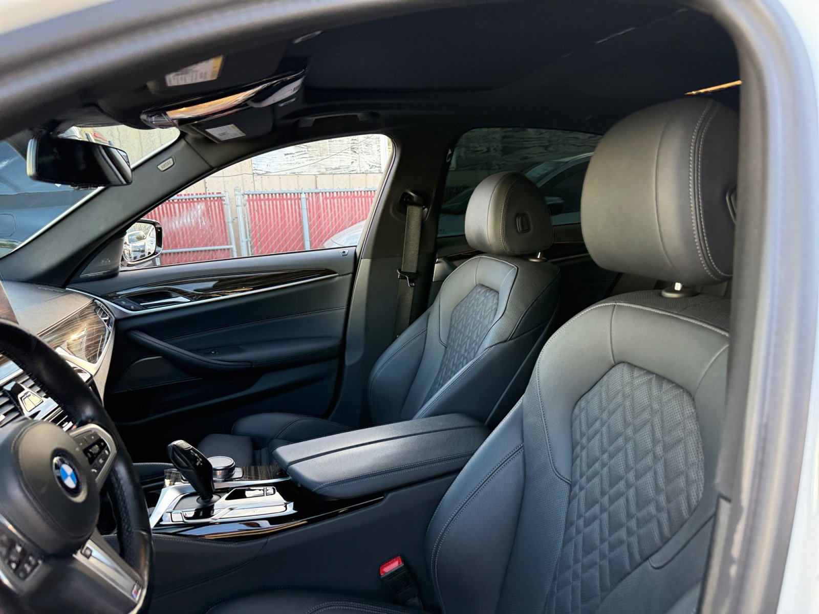 Used 2023 BMW 540i w/ M Sport Package image 17