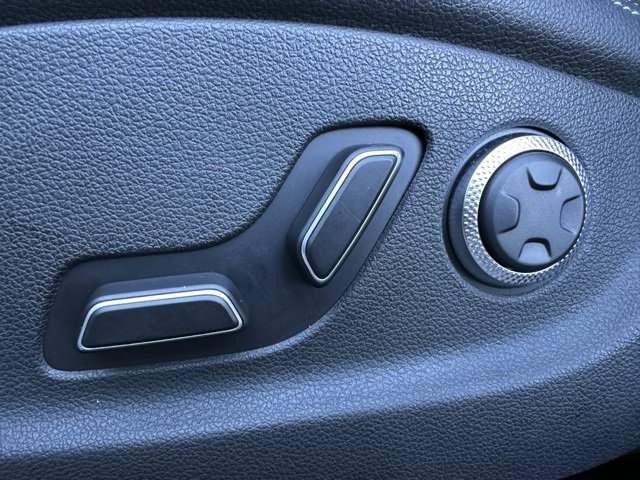 Used 2025 Genesis GV70 2.5T image 19