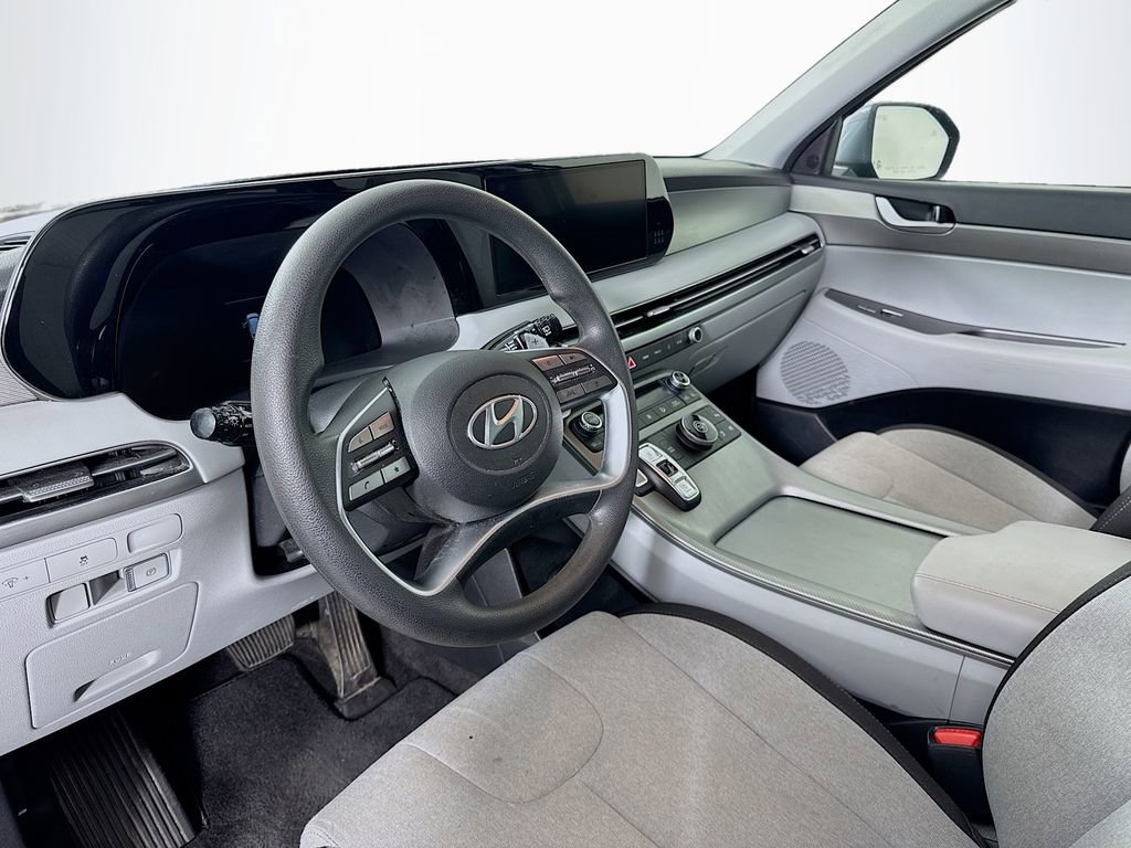 Used 2024 Hyundai Palisade SE FWD image 9