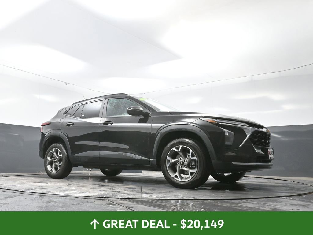 Used 2025 Chevrolet Trax LT image 54