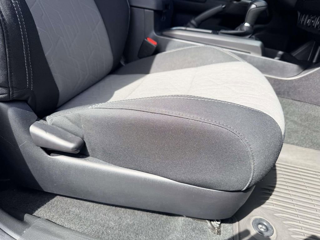 Used 2023 Toyota Tacoma TRD Off-Road w/ Advanced Technology Package image 12