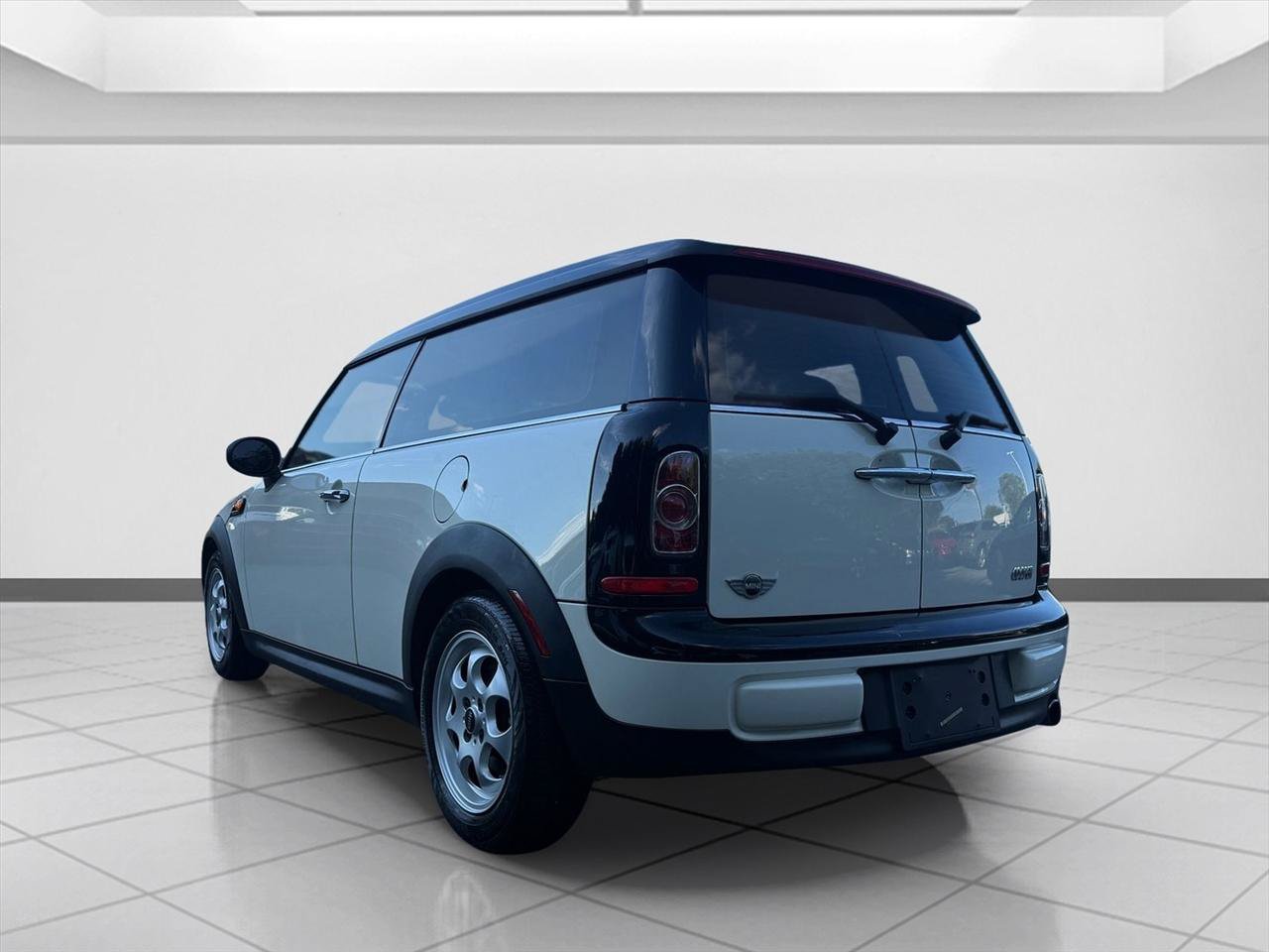 Used 2014 MINI Cooper Clubman FWD image 3
