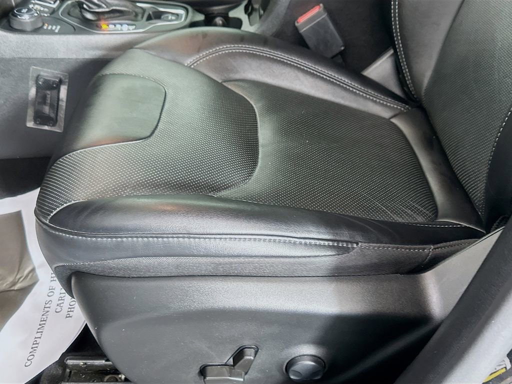 Used 2022 Jeep Cherokee Latitude Lux image 19