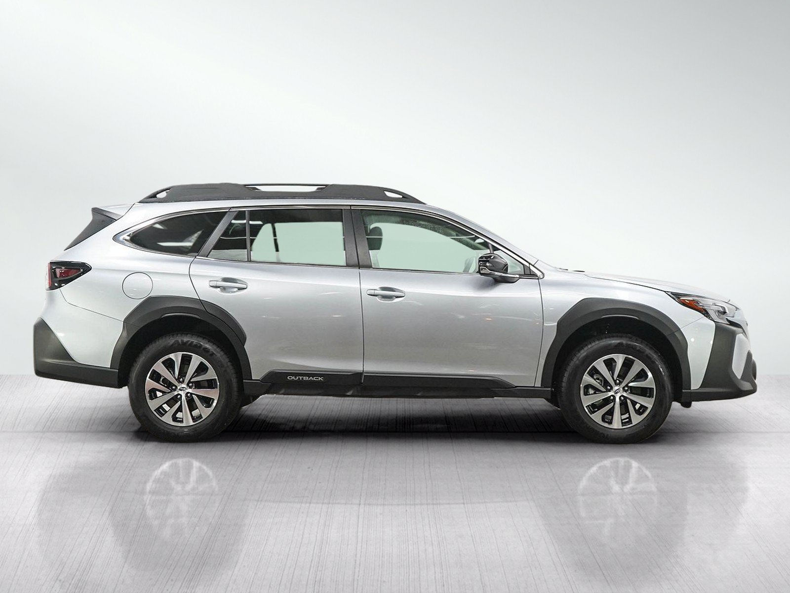 Used 2025 Subaru Outback Premium AWD/4WD image 6