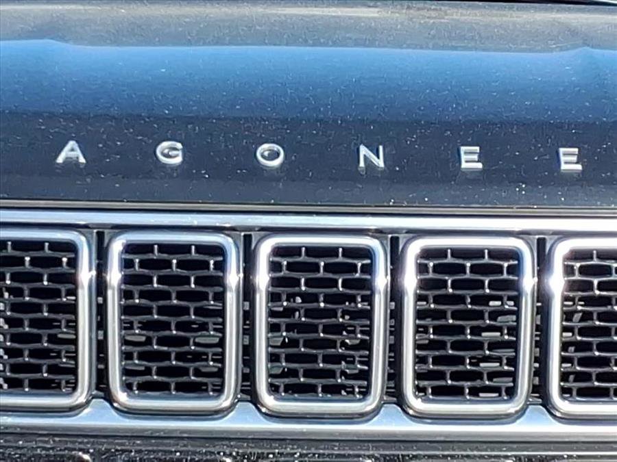 Used 2022 Jeep Wagoneer Series III w/ Premium Group I image 15