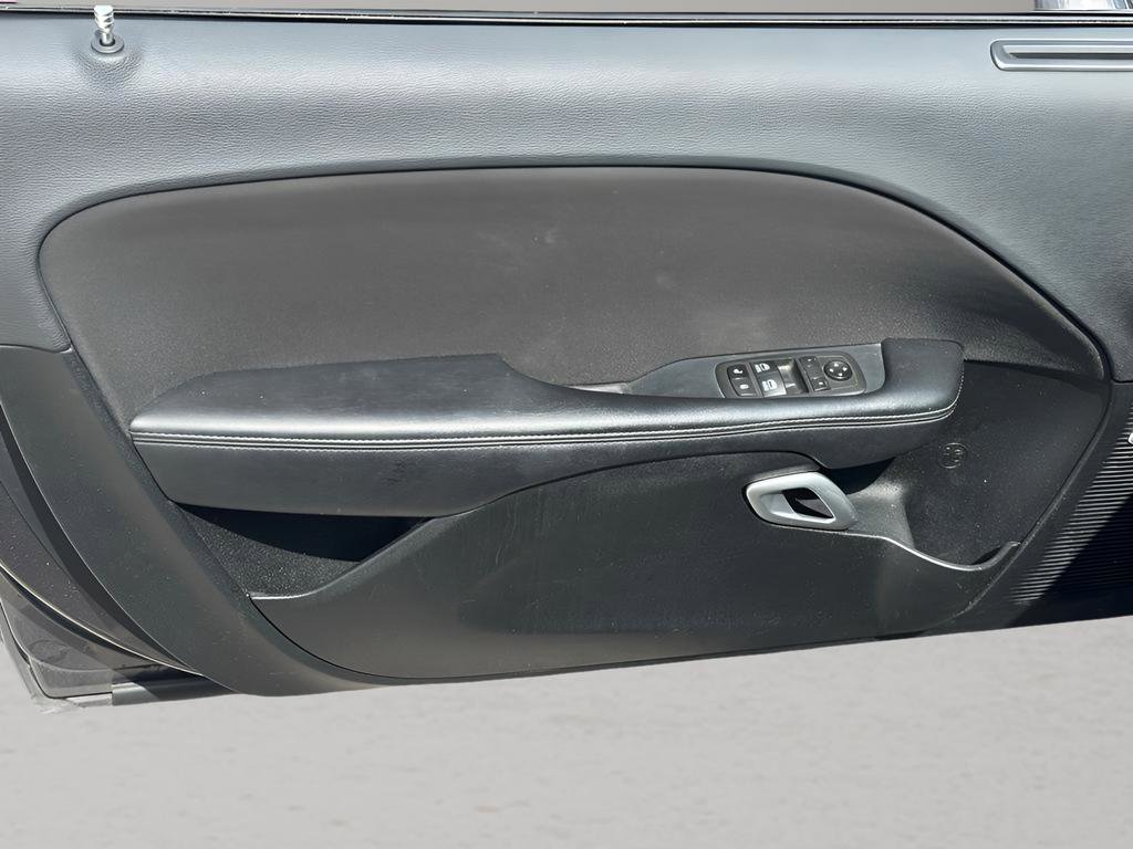 Used 2021 Dodge Challenger SXT w/ Driver Convenience Group image 16