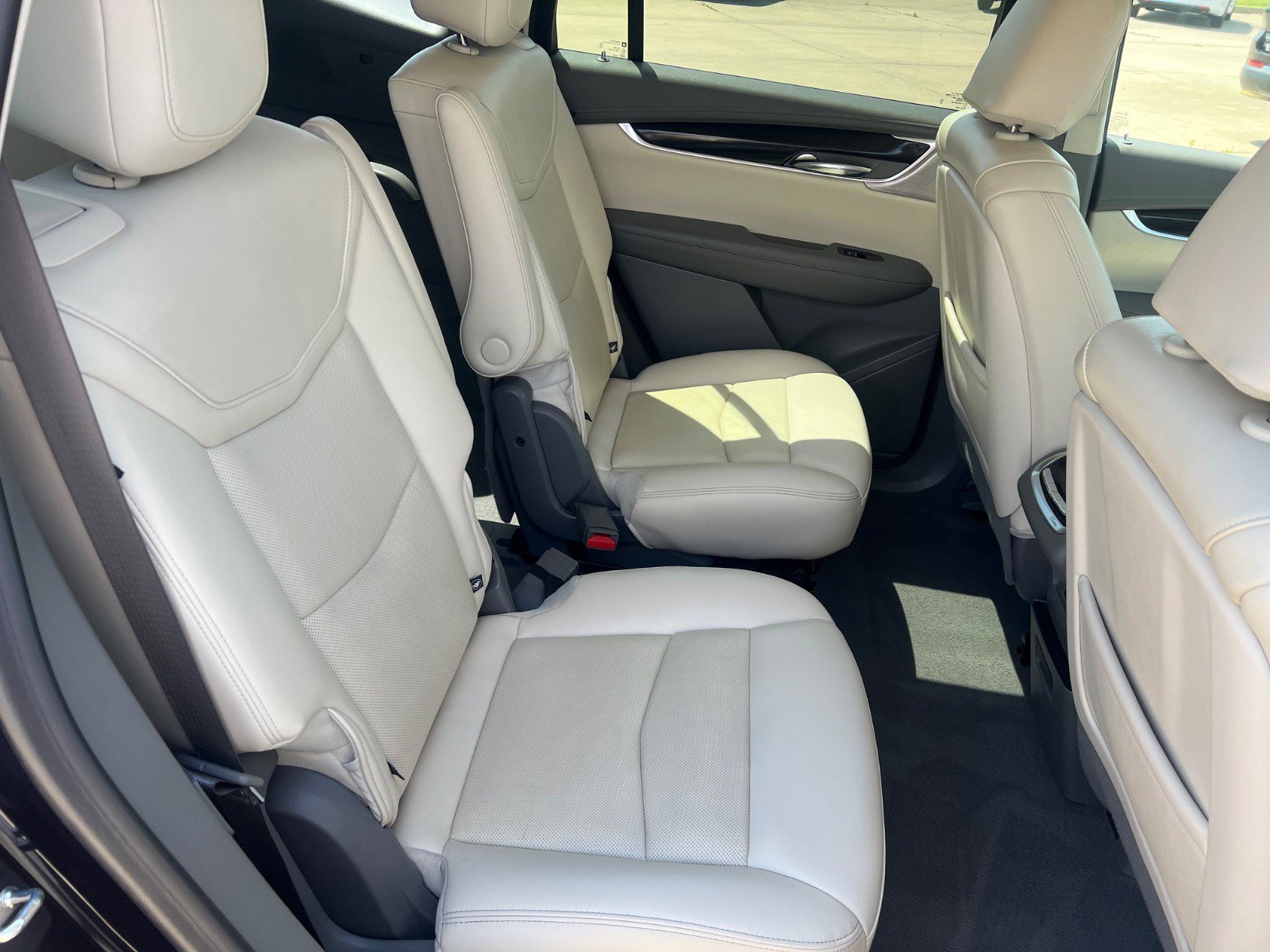 Used 2022 Cadillac XT6 Premium Luxury w/ Technology Package image 22