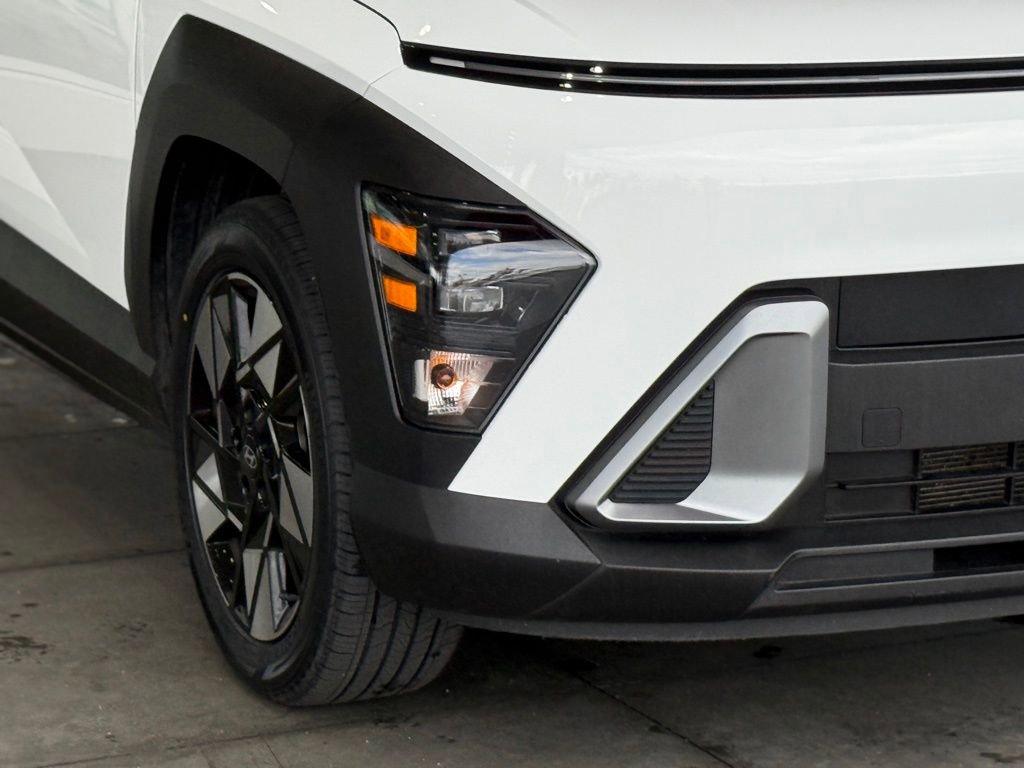Used 2024 Hyundai Kona SEL image 9