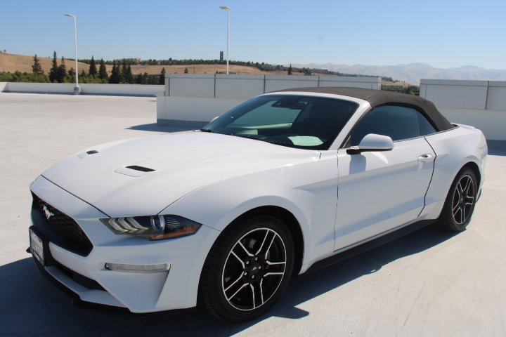 Used 2022 Ford Mustang Premium RWD image 6