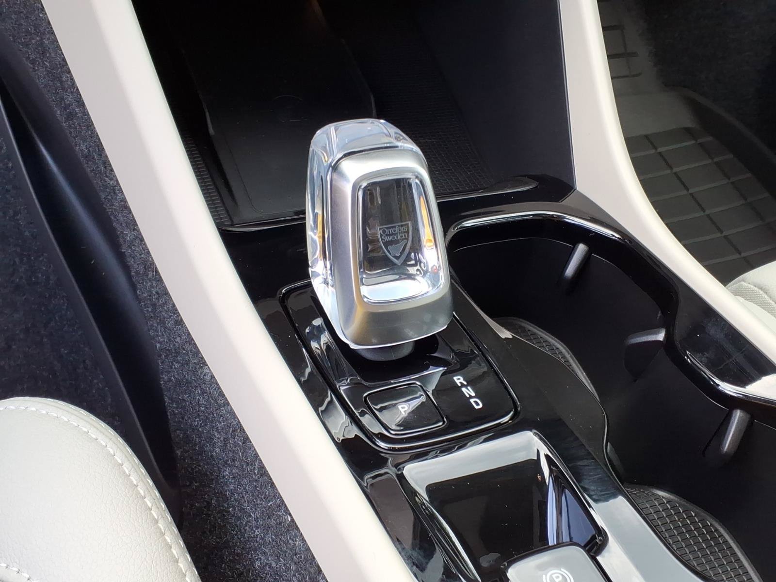 New 2026 Volvo XC40 B5 Plus w/ Protection Package Premier AWD/4WD image 19