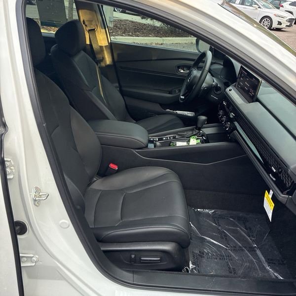 Used 2025 Honda Accord EX-L image 15