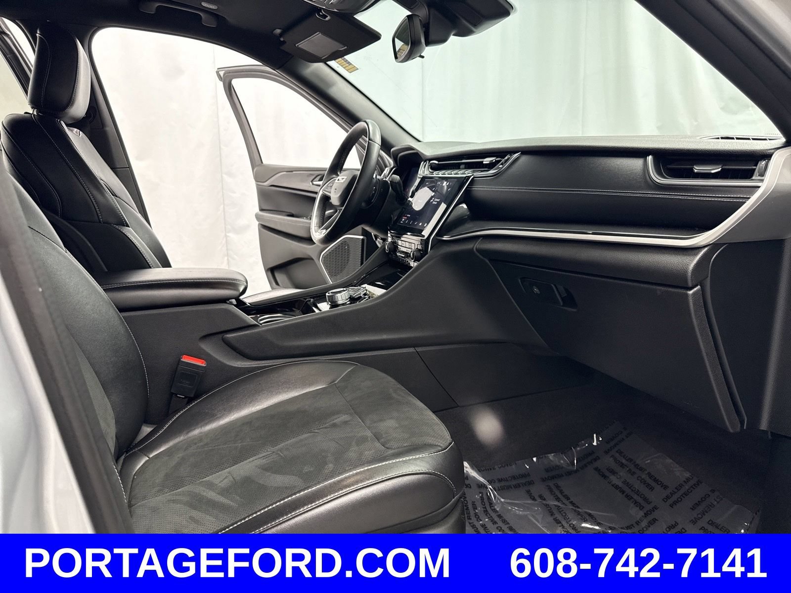 Used 2022 Jeep Grand Cherokee L Laredo AWD/4WD image 30