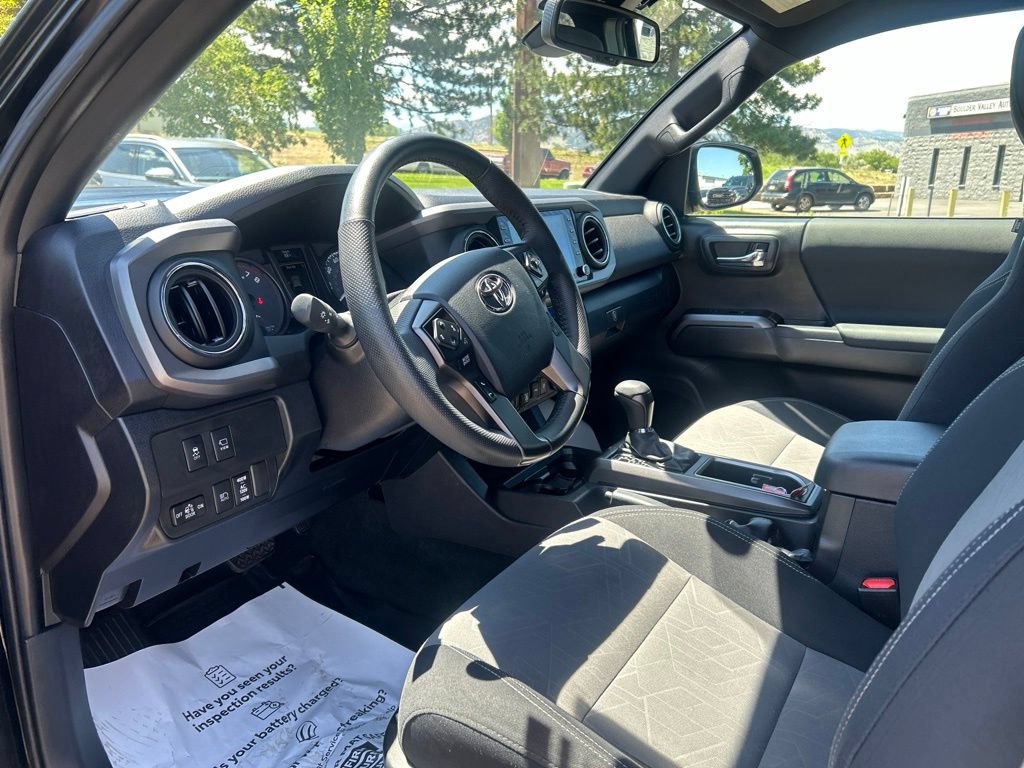 Used 2023 Toyota Tacoma TRD Sport AWD/4WD image 21