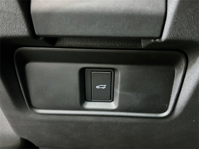 Certified 2024 Land Rover Discovery Sport S image 32