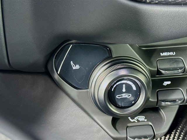 Used 2023 Aston Martin V12 Vantage image 21