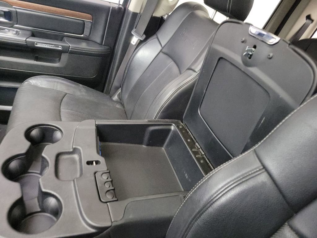 Used 2018 RAM 1500 Laramie w/ Convenience Group image 32