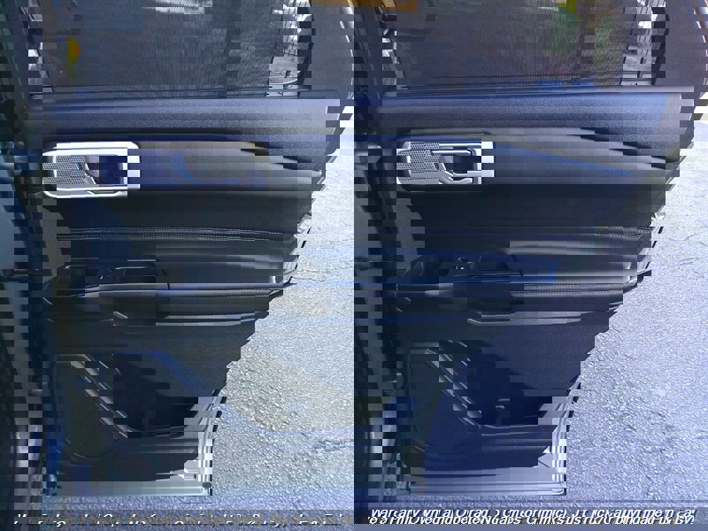 Used 2020 Ford Explorer Limited image 30