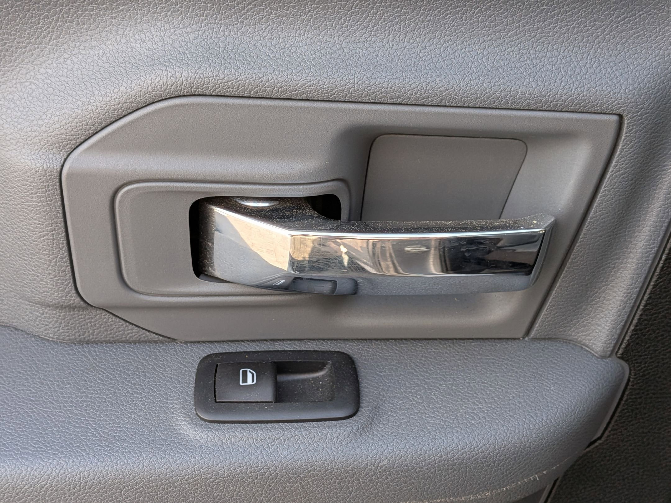 Used 2024 RAM 1500 Classic SLT RWD image 27