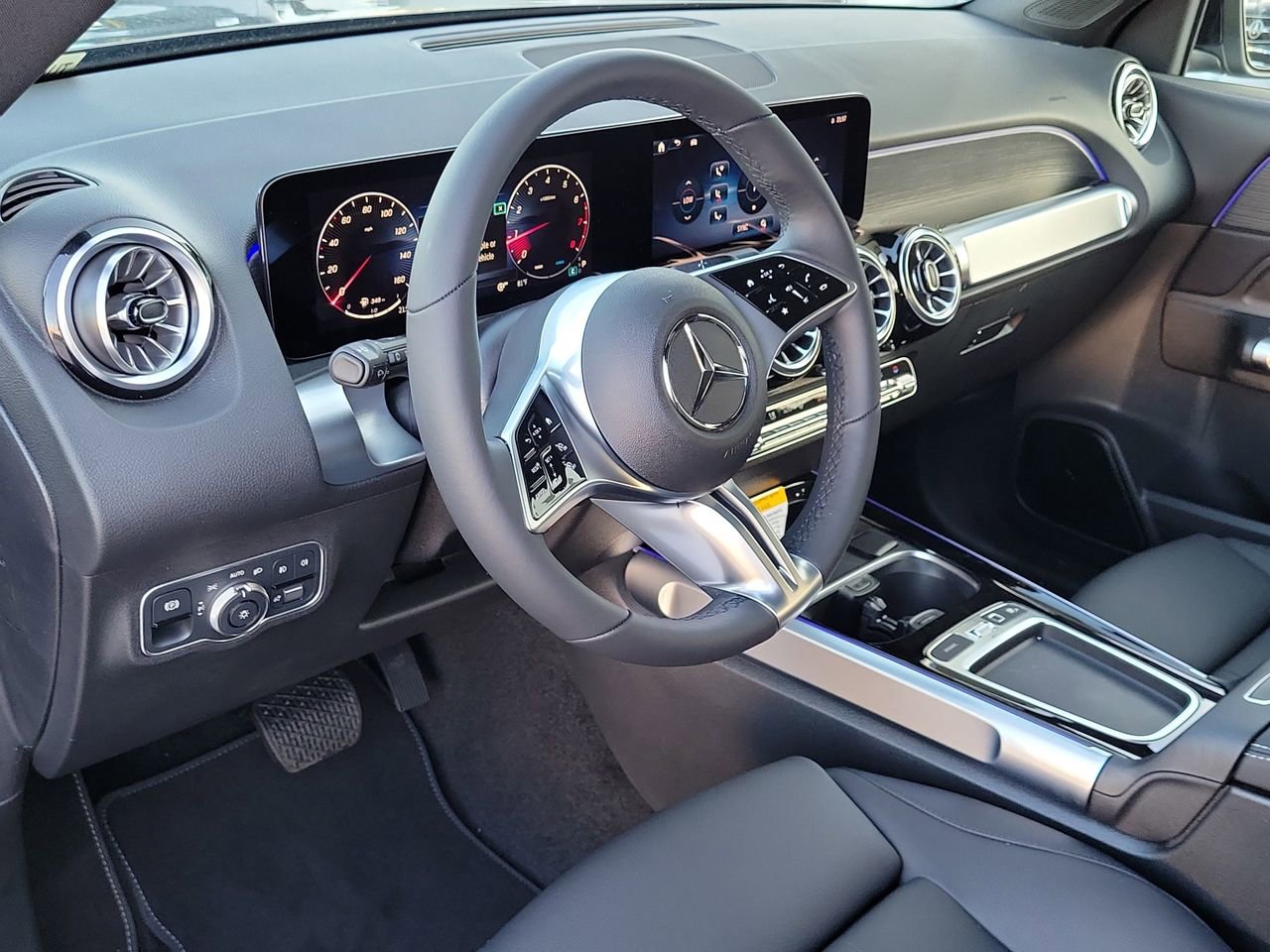New 2026 Mercedes-Benz GLB 250 image 21