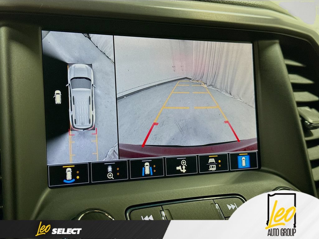 Used 2021 GMC Acadia AT4 w/ Technology Package AWD/4WD image 17