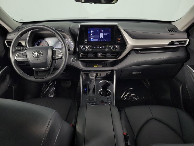 Used 2026 Toyota Highlander XLE AWD/4WD image 27