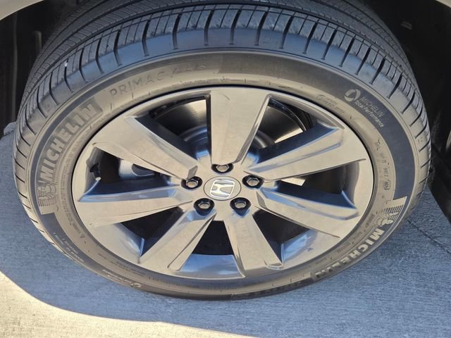 Used 2025 Honda Pilot Sport image 9