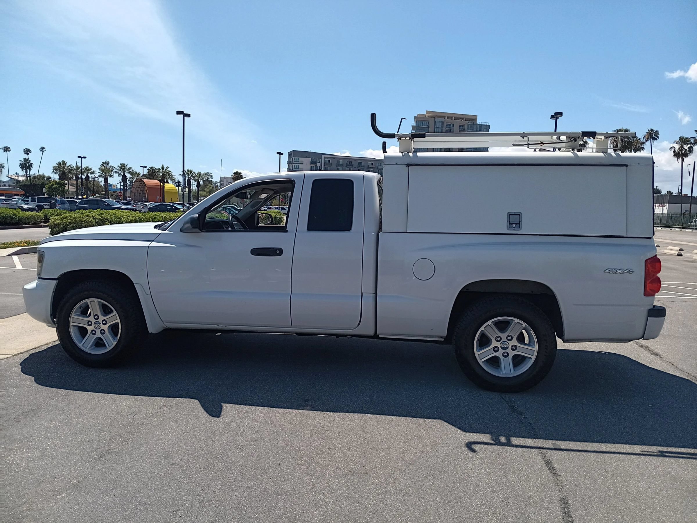Used 2011 Dodge Dakota Big Horn w/ Skid Plate Group AWD/4WD image 5