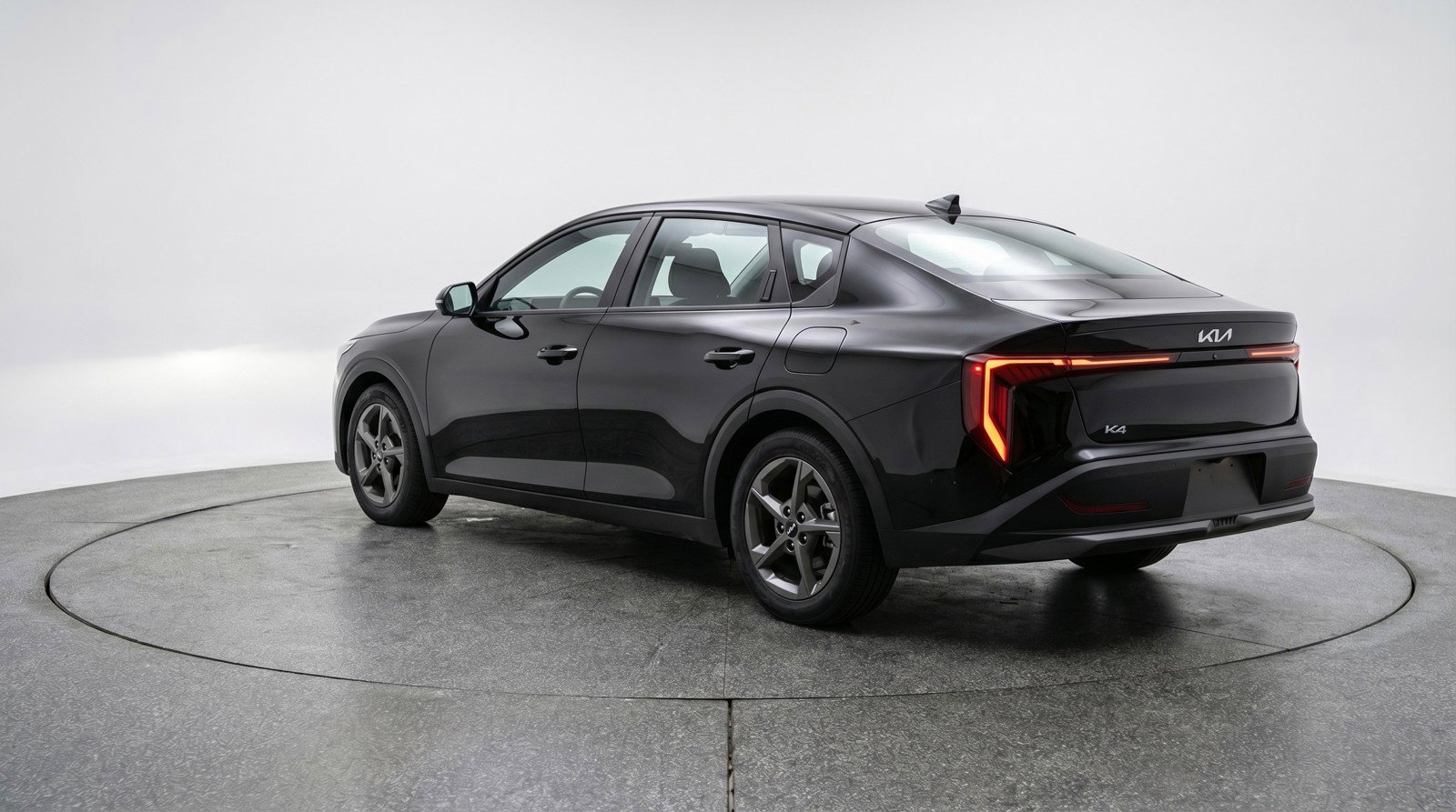 Used 2025 Kia K4 LXS FWD image 6