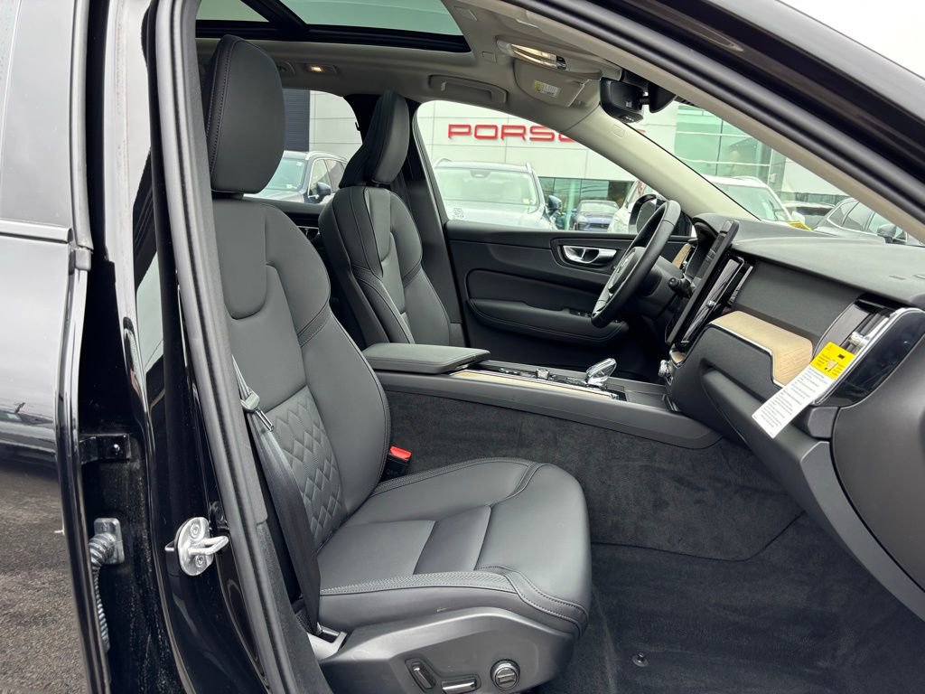 Certified 2026 Volvo XC60 B5 Plus w/ Protection Package Premier image 20