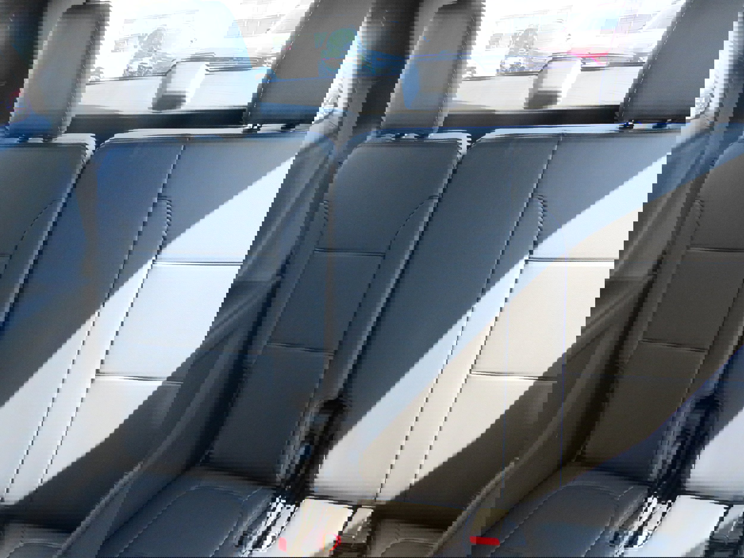 Used 2022 Chevrolet Traverse LT w/ LT Premium Package image 8