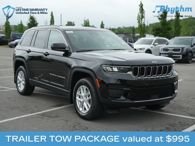 New 2026 Jeep Grand Cherokee Laredo w/ Trailer Tow Package