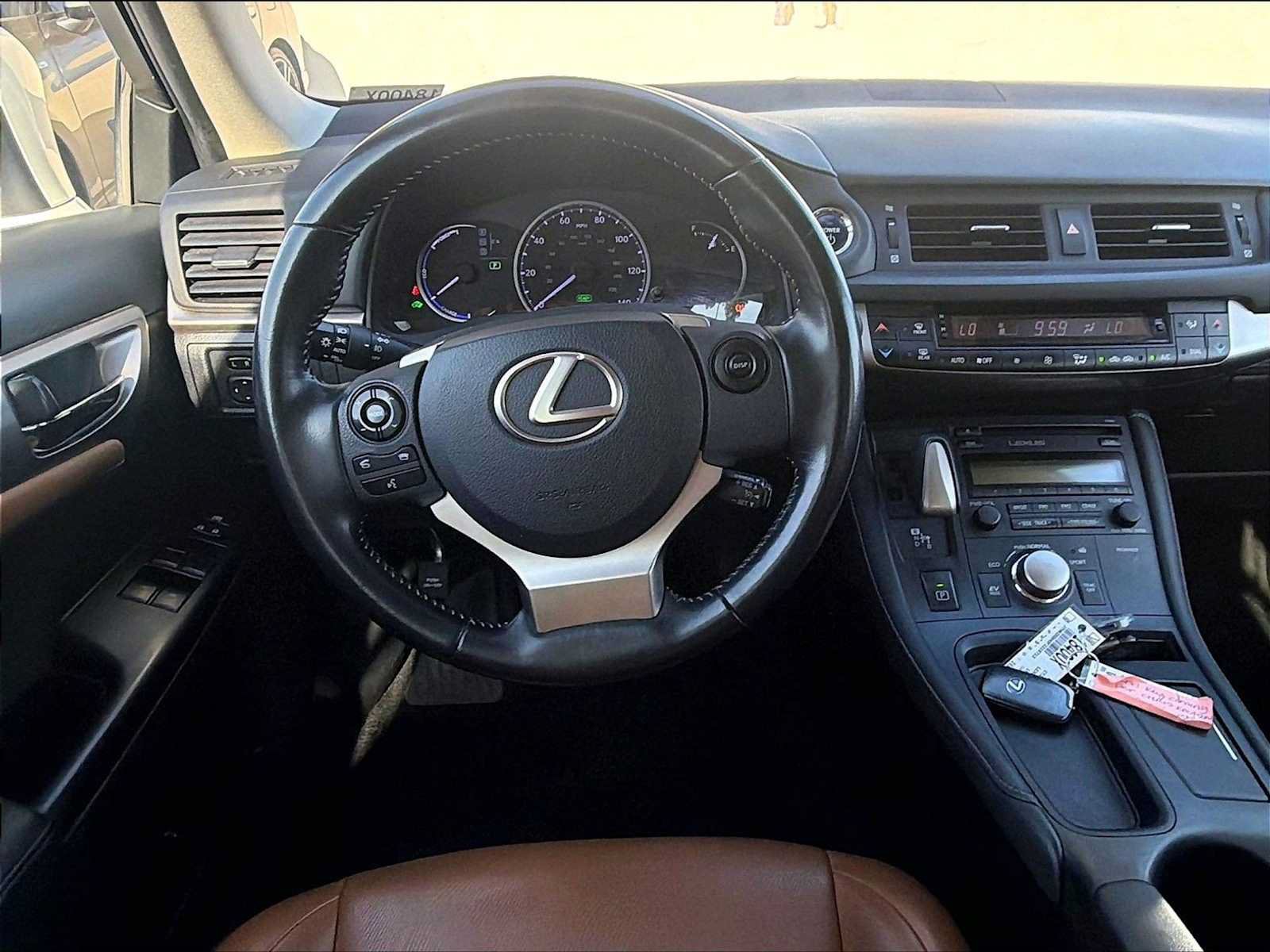 Used 2015 Lexus CT 200h FWD image 10