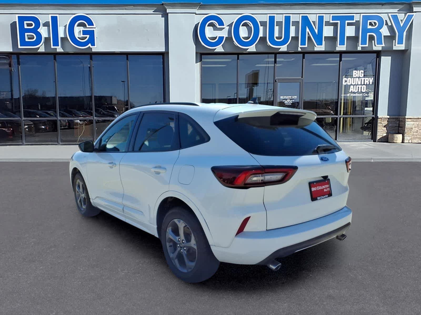 Used 2023 Ford Escape ST-Line AWD/4WD image 7