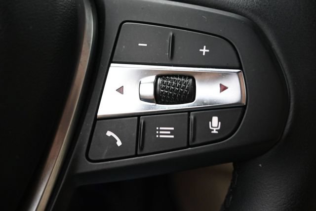 Used 2022 BMW 330i Sedan w/ Driving Assistance Package RWD image 19