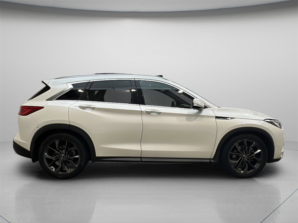 Used 2019 INFINITI QX50 Essential w/ Sensory Package image 8