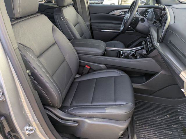 New 2026 Chevrolet Traverse LT w/ Sun and Wheel Package FWD image 30