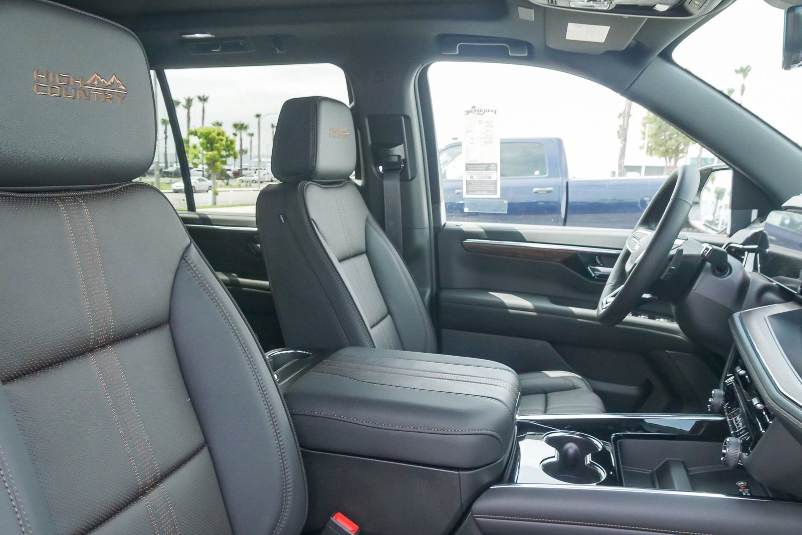 New 2026 Chevrolet Tahoe High Country w/ Sun And Tow Package AWD/4WD image 17