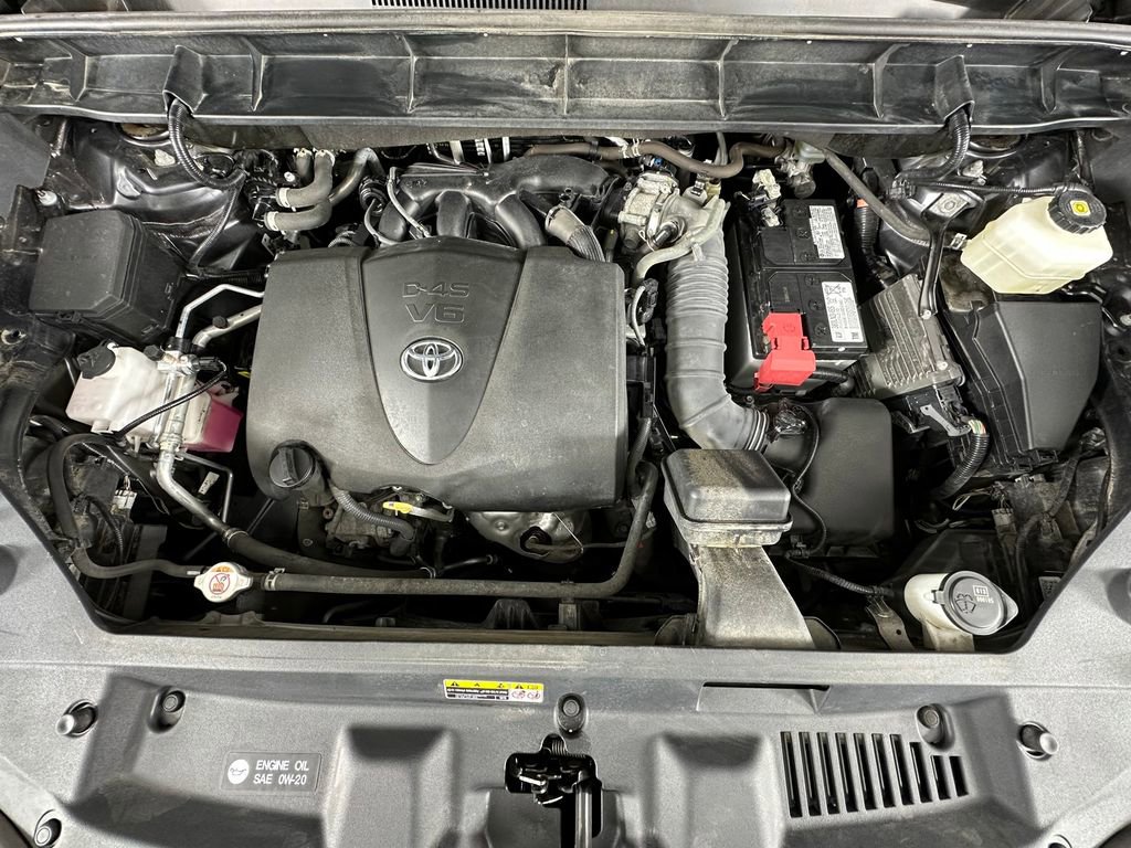 Used 2020 Toyota Highlander Limited AWD/4WD image 46