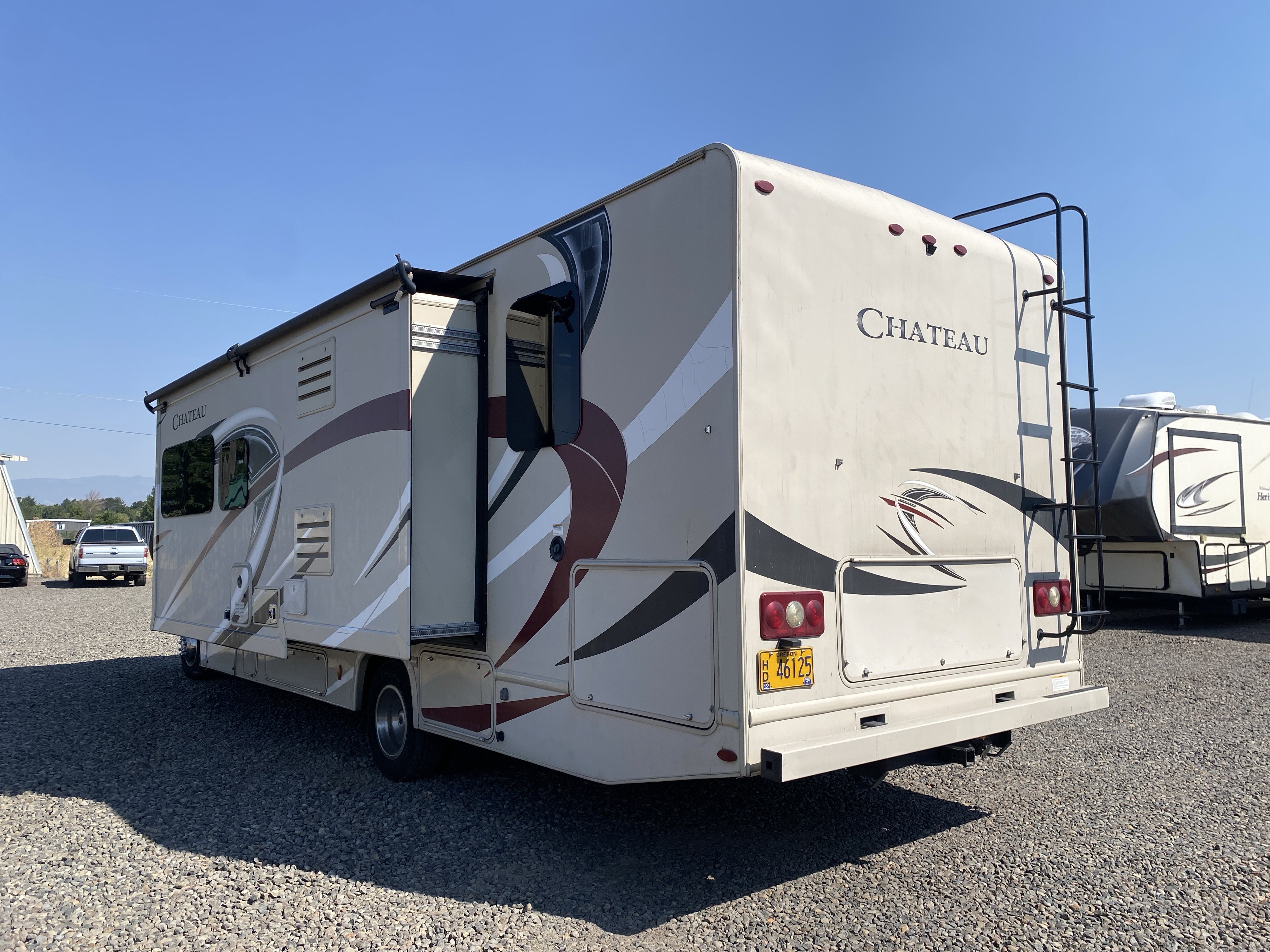 Used 2017 Ford E-450 and Econoline 450 Super Duty w/ Motorhome Prep Package RWD image 5