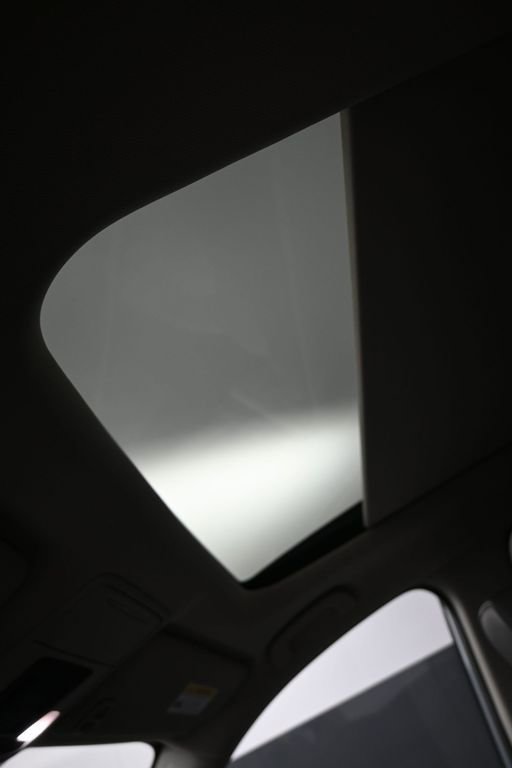 Certified 2023 Honda Pilot Touring image 18