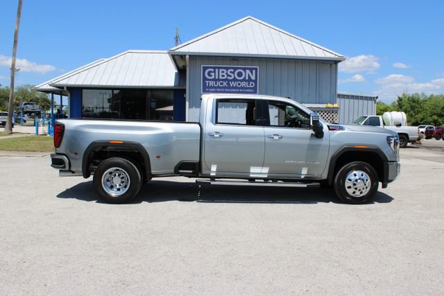 Used 2024 GMC Sierra 3500 Denali w/ Denali Reserve Package image 14