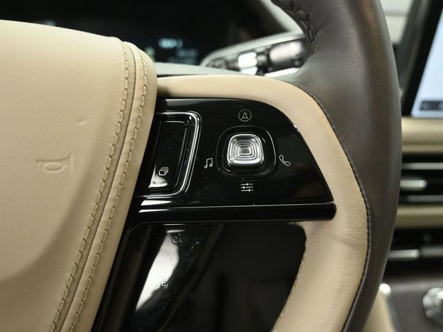 Used 2023 Lincoln Aviator Reserve w/ Equipment Group 201A image 18