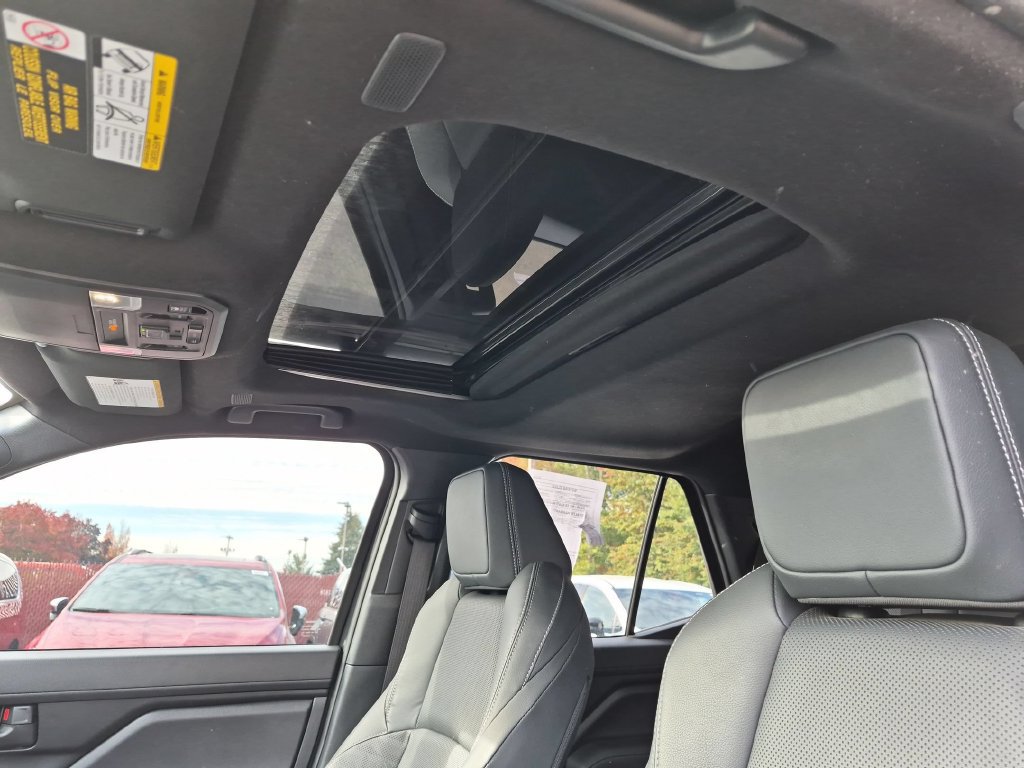 Used 2025 Toyota 4Runner TRD Off-Road Premium AWD/4WD image 28