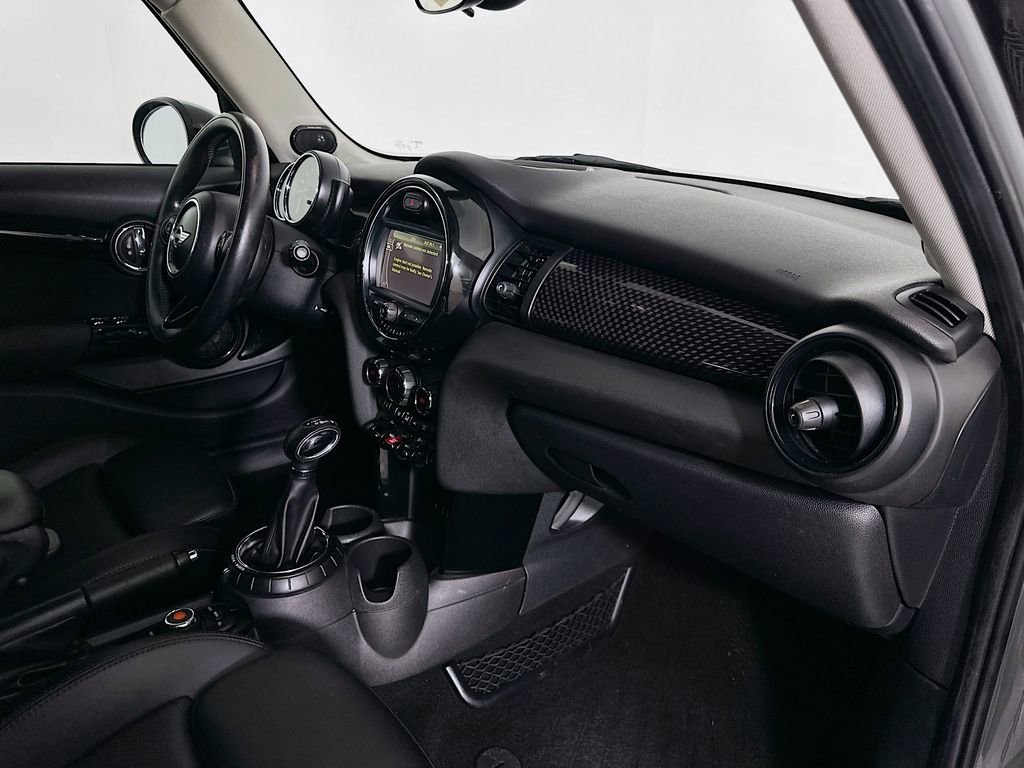 Used 2016 MINI Cooper S image 28