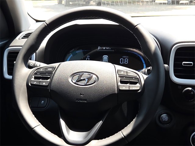 New 2025 Hyundai Venue Limited image 12