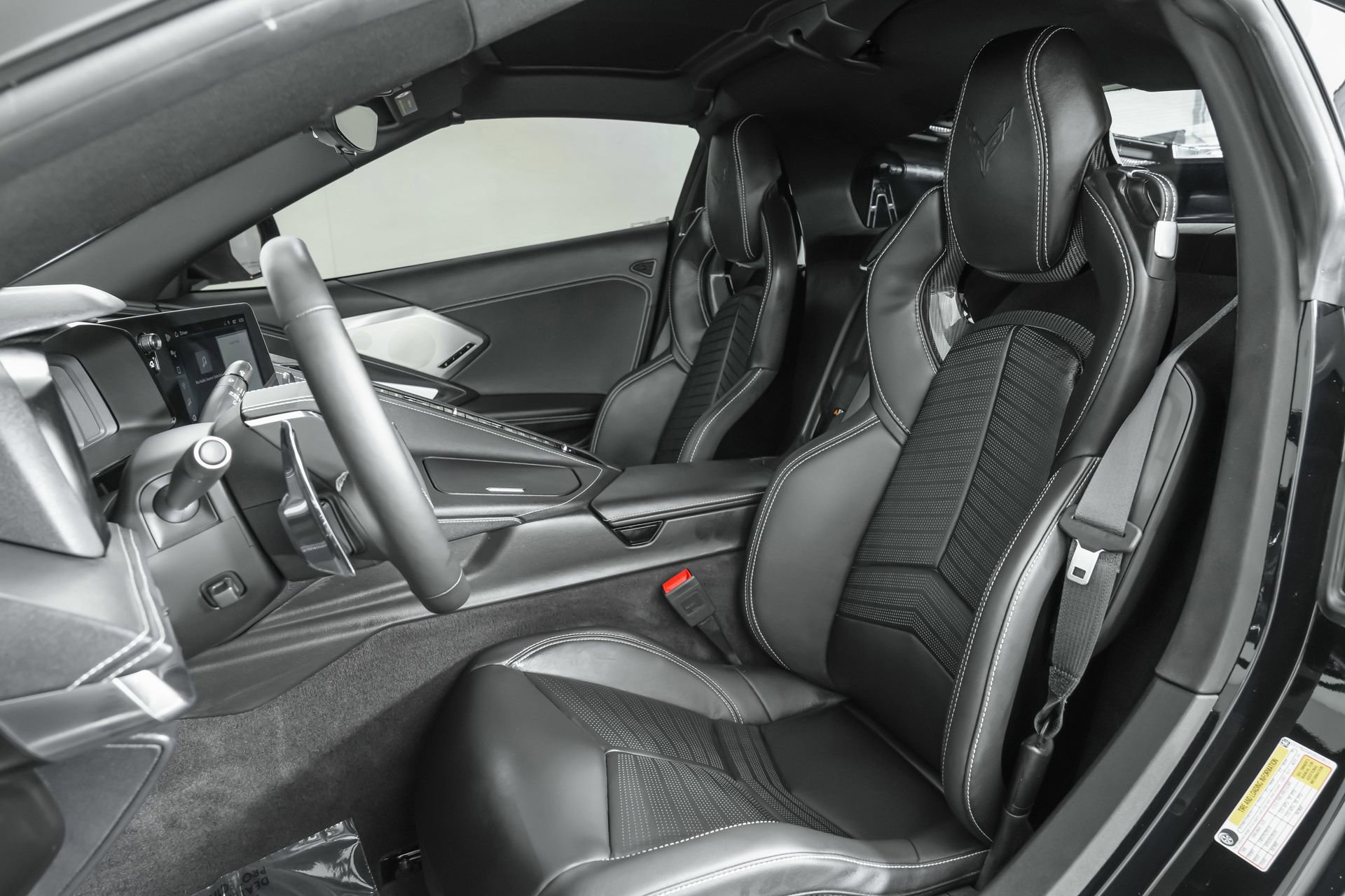 Used 2025 Chevrolet Corvette Stingray Preferred Cpe w/ Z51 Performance Package RWD image 10